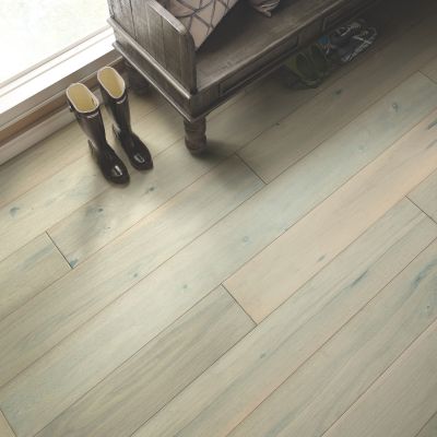 hardwood floors in a Jackson, MI, entryway